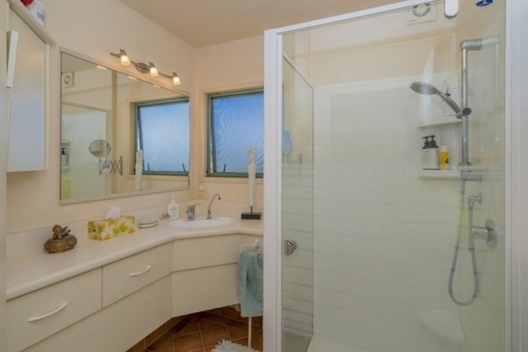 Photo of property in 2 Endeavour Close, Whitianga, 3510