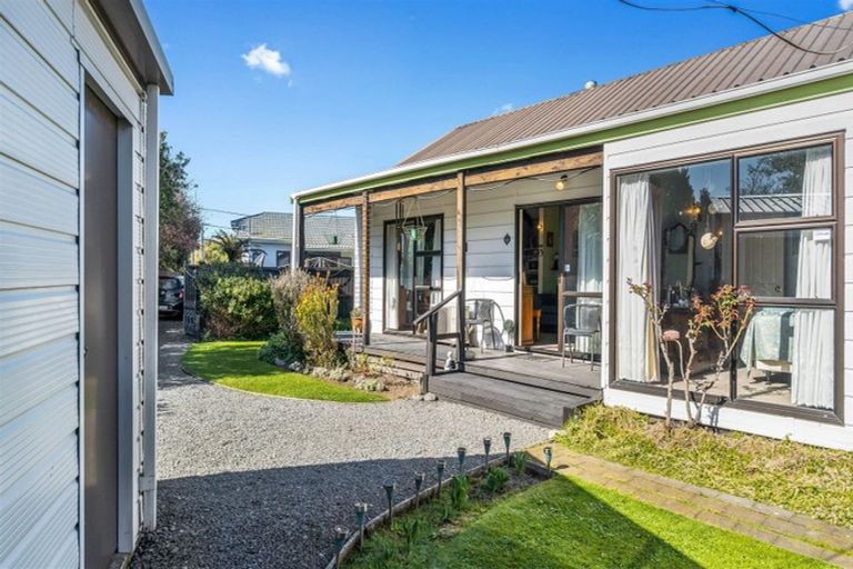 Photo of property in 2/49 Hay Street, Bromley, Christchurch, 8062