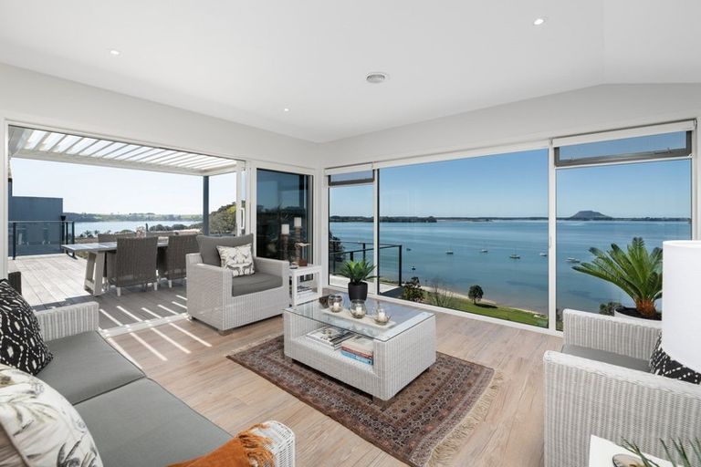 Photo of property in 69 Harbour View Road, Omokoroa, 3114