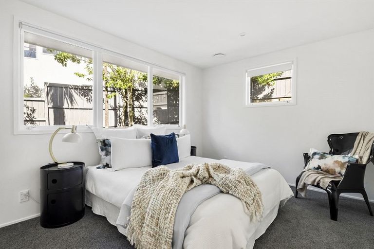 Photo of property in 74 Saddleback Rise, Murrays Bay, Auckland, 0630