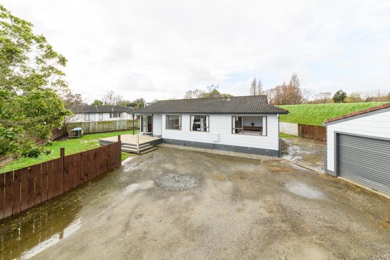 Photo of property in 33 Escort Grove, Awapuni, Palmerston North, 4412