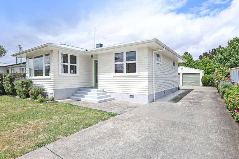 Photo of property in 42 Upham Street, Havelock North, 4130