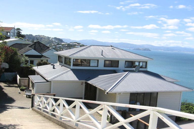 Photo of property in 62 Seatoun Heights Road, Seatoun, Wellington, 6022