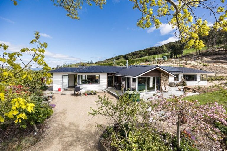 Photo of property in 252 Tirohanga Road, North Taieri, Mosgiel, 9092