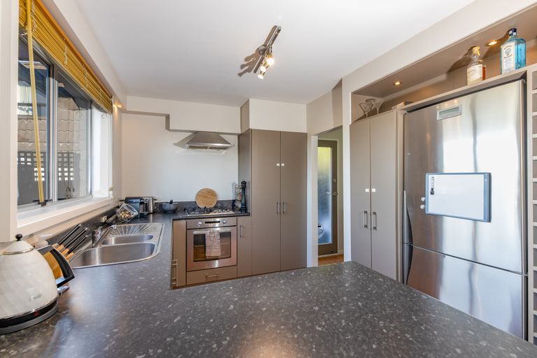 Photo of property in 523 Marine Parade, South New Brighton, Christchurch, 8062