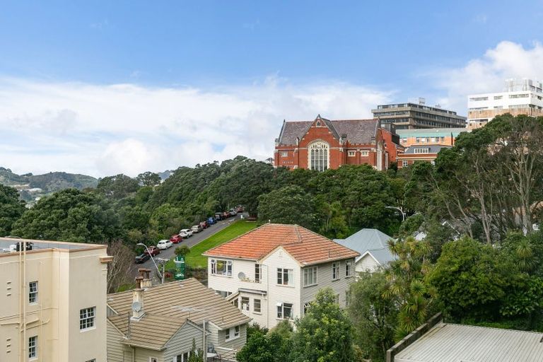 Photo of property in 86 Salamanca Road, Kelburn, Wellington, 6012