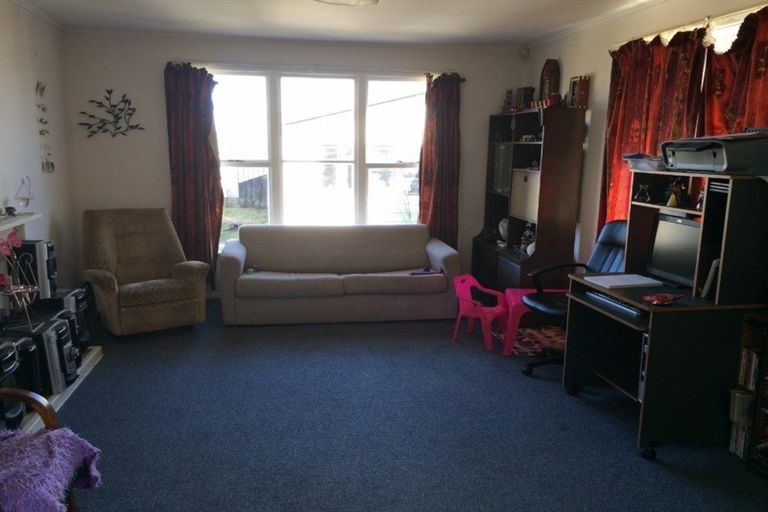 Photo of property in 8 Purbeck Place, Aranui, Christchurch, 8061
