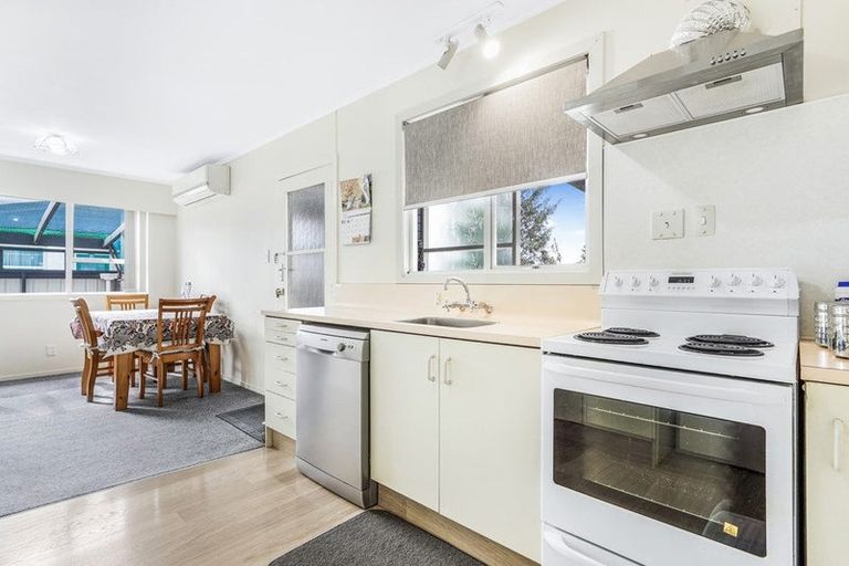 Photo of property in 4 Totara Drive, St Andrews, Hamilton, 3200