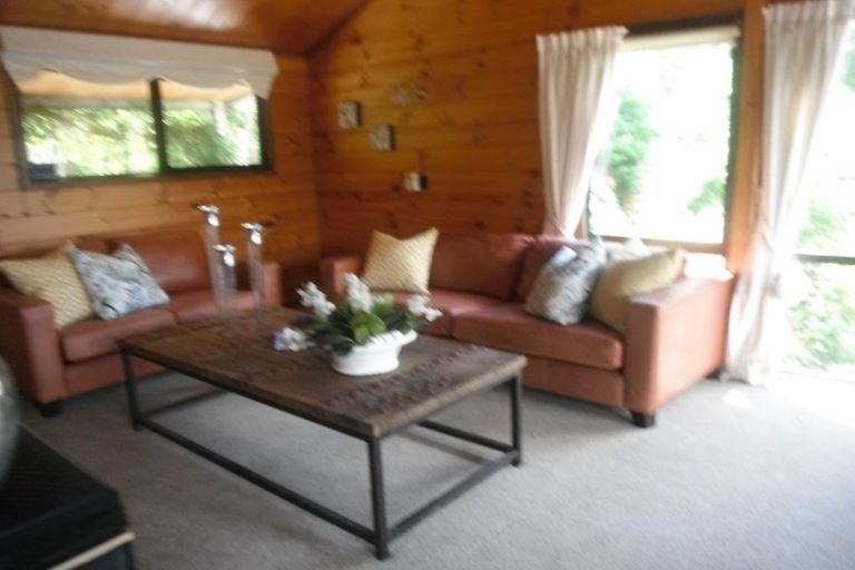 Photo of property in 10a Seaview Road, Paremata, Porirua, 5024