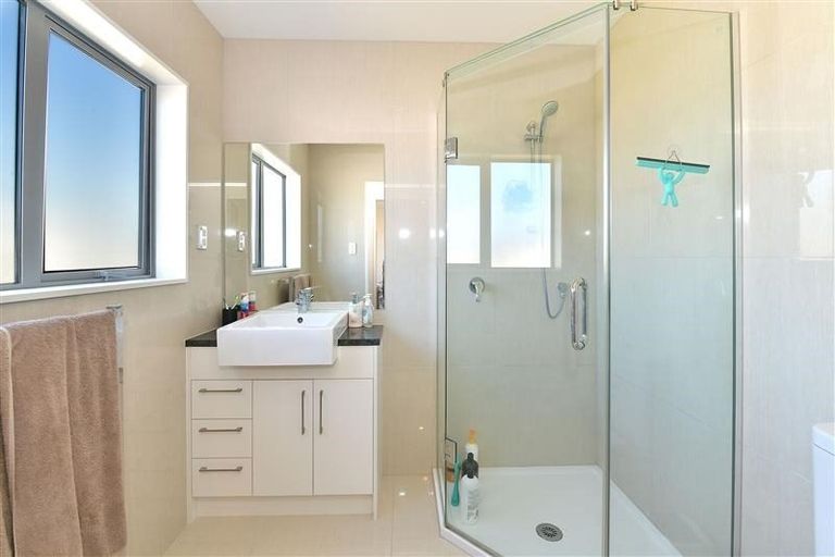 Photo of property in 43 Nautilus Drive, Gulf Harbour, Whangaparaoa, 0930