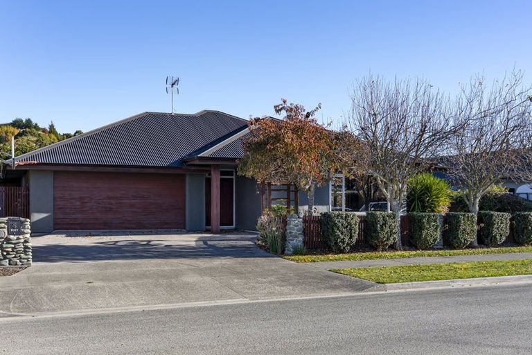 Photo of property in 10 Ryeland Avenue, Wakefield, 7025