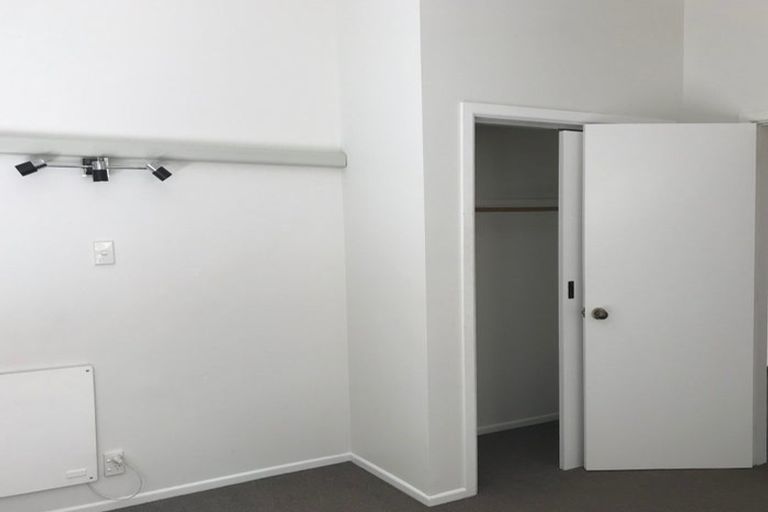 Photo of property in 63 Grafton Road, Roseneath, Wellington, 6011