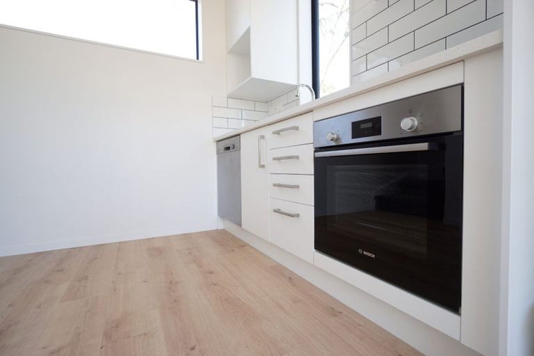 Photo of property in 1/22 Takapu Street, Henderson, Auckland, 0612