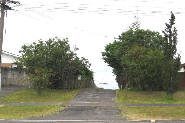 Photo of property in 271 Sunset Road, Sunnynook, Auckland, 0632
