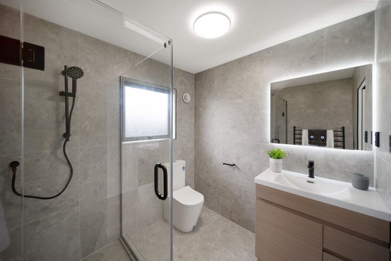 Photo of property in 15 Penderford Place, Mangere East, Auckland, 2024