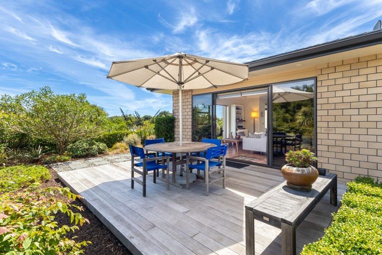 Photo of property in 4 Pateke Way, Paraparaumu Beach, Paraparaumu, 5032