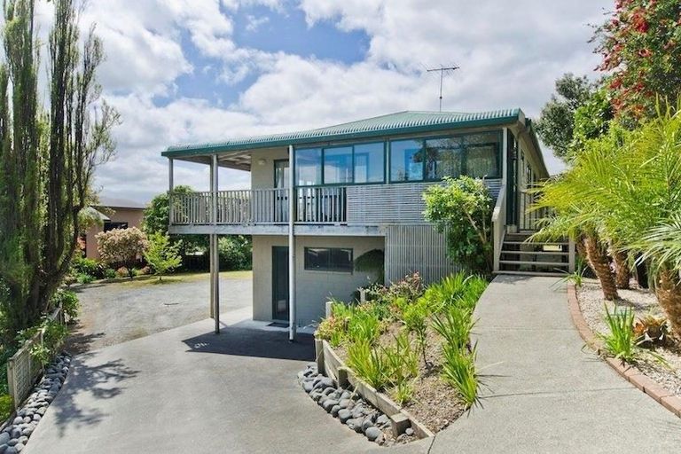 Photo of property in 18 Fidelis Avenue, Snells Beach, 0920