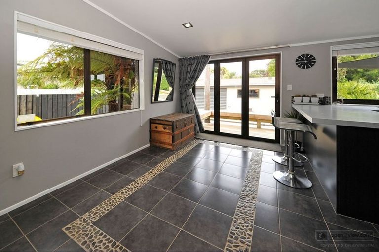 Photo of property in 34 Taihiki Road, Clarks Beach, 2122