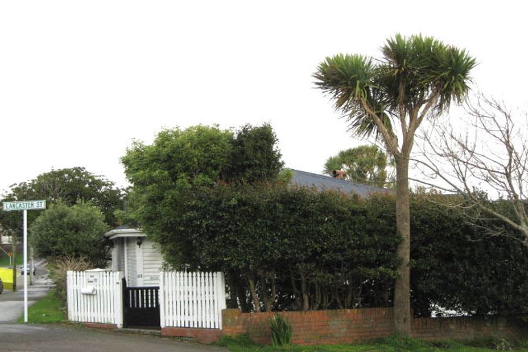 Photo of property in 22 Lancaster Street, Karori, Wellington, 6012