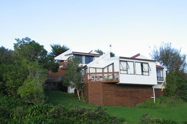Photo of property in 82 Takutai Avenue, Half Moon Bay, Auckland, 2012