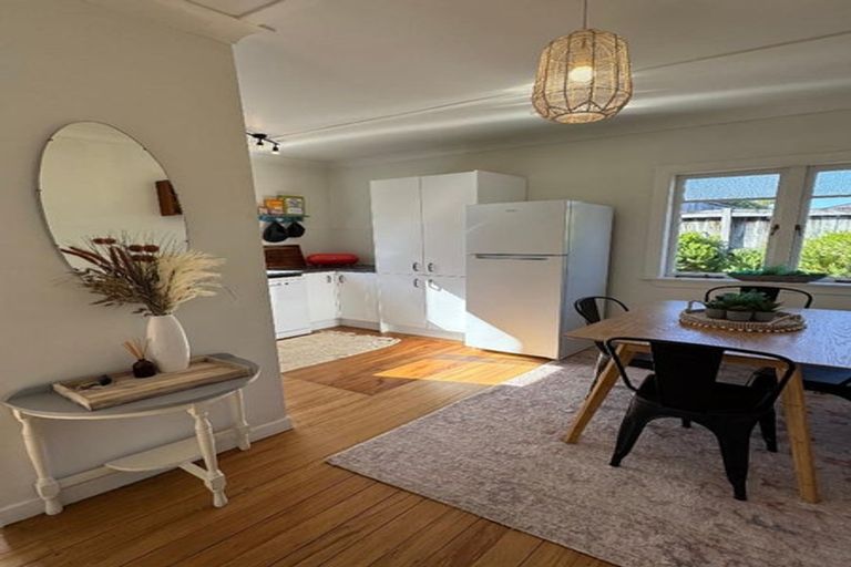 Photo of property in 16 Hinau Street, Maeroa, Hamilton, 3200