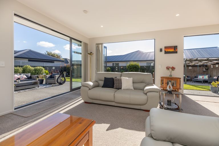 Photo of property in 5 Kestrel Place, Woolston, Christchurch, 8023