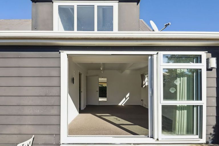 Photo of property in 161 Karewa Parade, Papamoa Beach, Papamoa, 3118