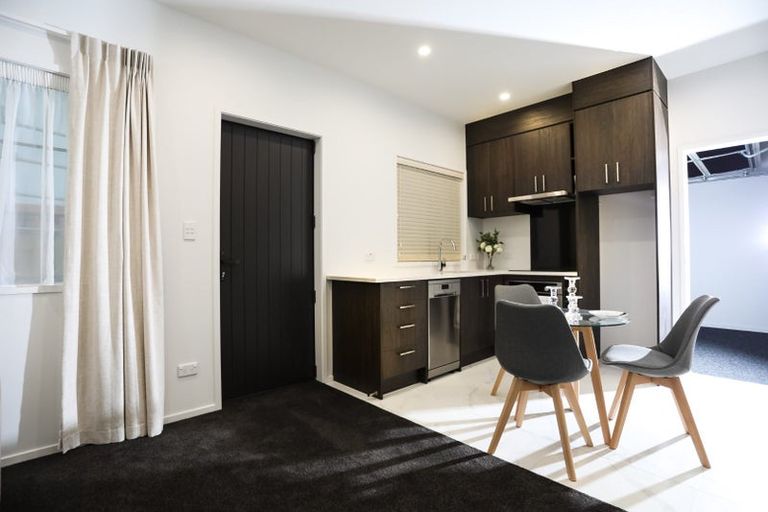 Photo of property in 10 Poutawa Lane, Clarks Beach, 2122