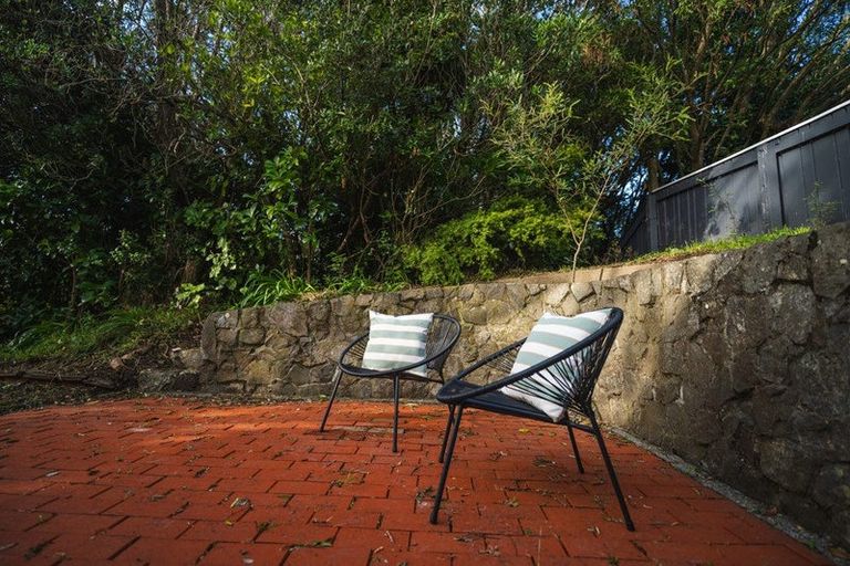 Photo of property in 4 Mayfair Place, Tawa, Wellington, 5028
