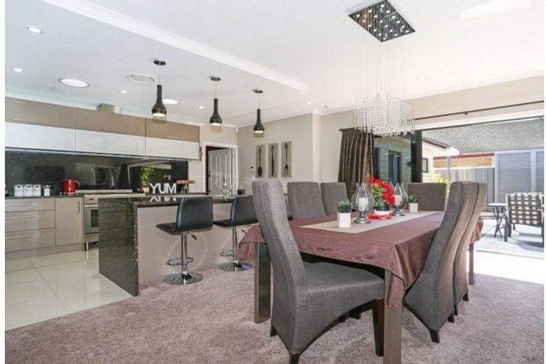Photo of property in 1 Lindis Place, Poraiti, Napier, 4112