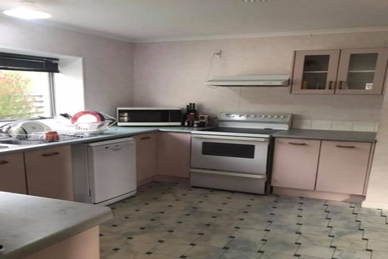 Photo of property in 16a Awanui Drive, Waikanae, 5036