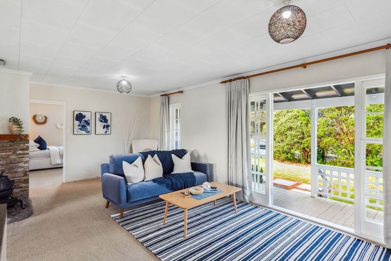 Photo of property in 12 Hicks Crescent, Waikanae Beach, Waikanae, 5036