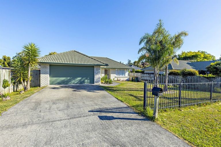 Photo of property in 32 Berwyn Avenue, Takanini, 2112