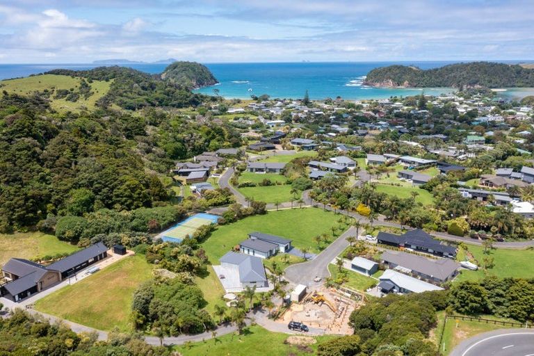 Photo of property in 2 Platinum Place, Matapouri, Whangarei, 0173