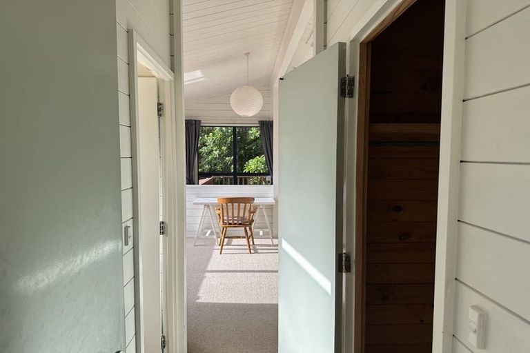 Photo of property in 98 Hadfield Street, Beach Haven, Auckland, 0626