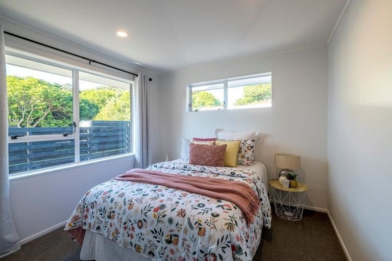 Photo of property in 48a Ngaio Road, Waikanae, 5036