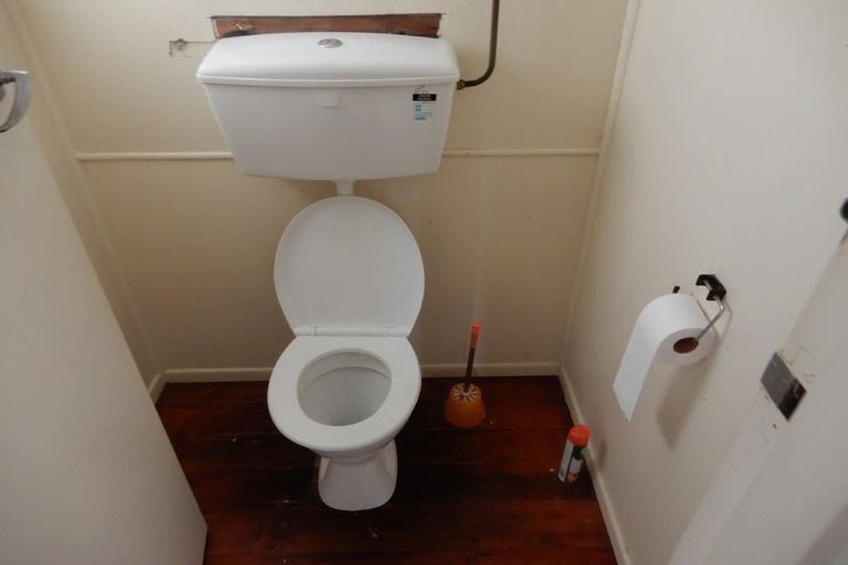 Photo of property in 15 Argyle Street, Hawera, 4610