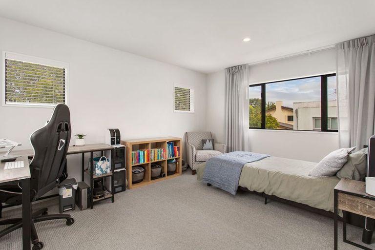 Photo of property in 97b Fendalton Road, Fendalton, Christchurch, 8014