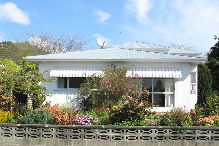 Photo of property in 2/240 Bridge Street, The Wood, Nelson, 7010