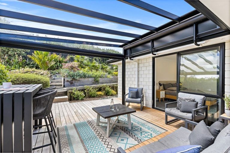 Photo of property in 22 Laly Haddon Place, Matakana, Warkworth, 0985