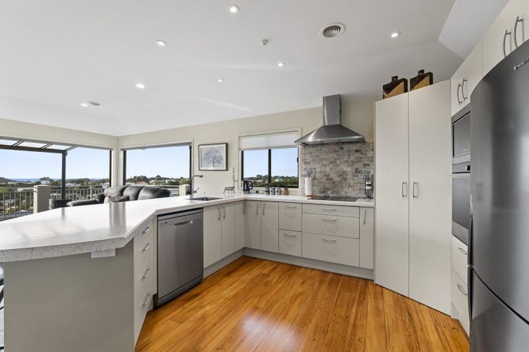 Photo of property in 11a Lemont Place, Westown, New Plymouth, 4310