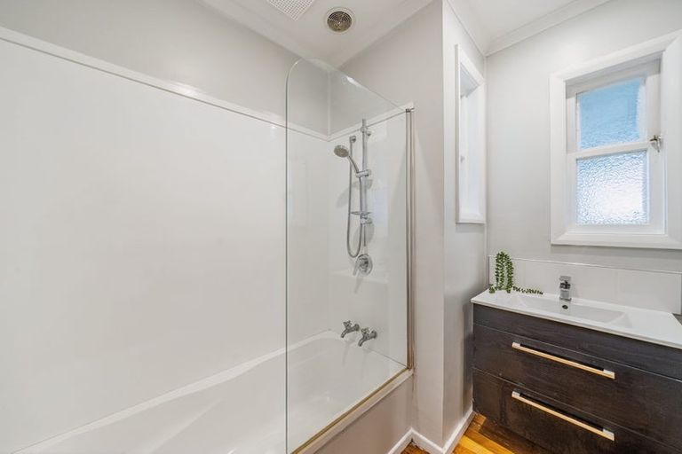 Photo of property in 2a Stephen Street, Trentham, Upper Hutt, 5018