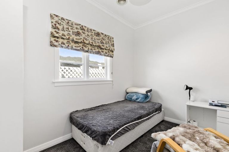 Photo of property in 21 Leighton Avenue, Waiwhetu, Lower Hutt, 5010