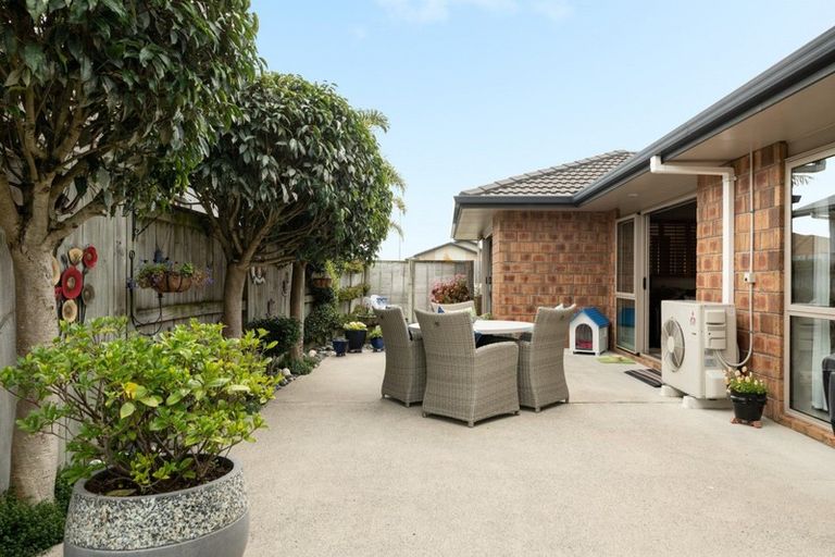 Photo of property in 110 Oriental Parade, Papamoa Beach, Papamoa, 3118
