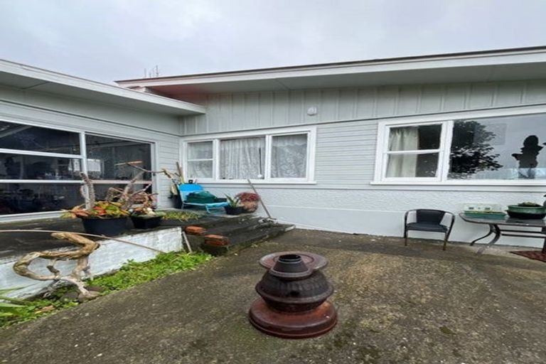 Photo of property in 10 George Street, Waitara, 4320