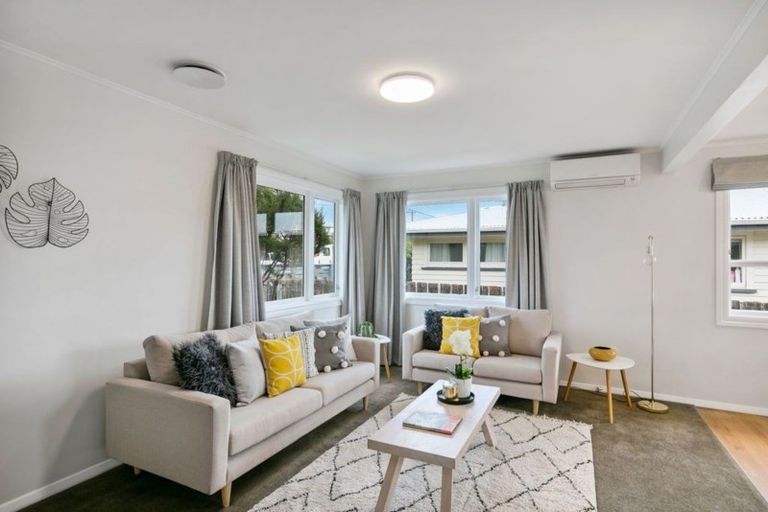 Photo of property in 44 Mark Avenue, Paparangi, Wellington, 6037