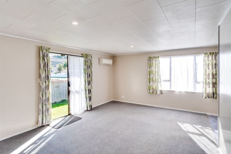 Photo of property in 107 Wharerangi Road, Greenmeadows, Napier, 4112
