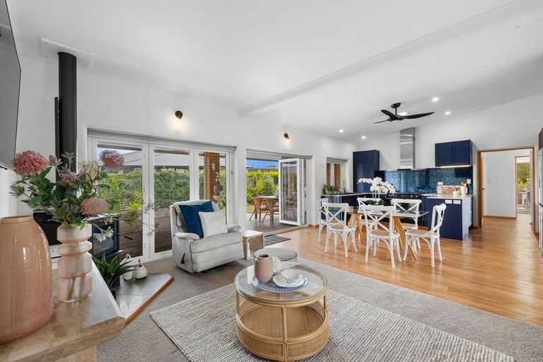 Photo of property in 10 Park Crescent, Mangawhai Heads, Mangawhai, 0505