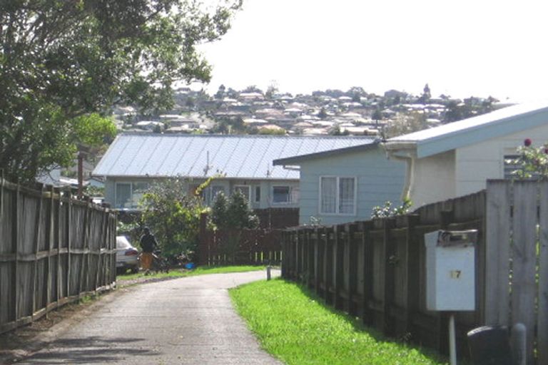 Photo of property in 17 Hinerau Street, Henderson, Auckland, 0612