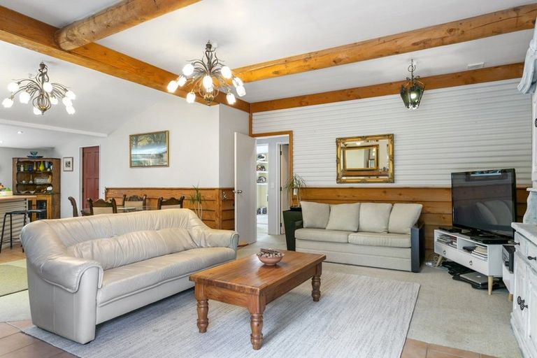 Photo of property in 1/160 Acacia Heights Drive, Acacia Bay, Taupo, 3385